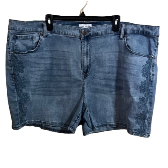 Lane Bryant Size 26 MidRise Boyfriend Denim Shorts Flex Magic Casual Summer - Picture 1 of 8